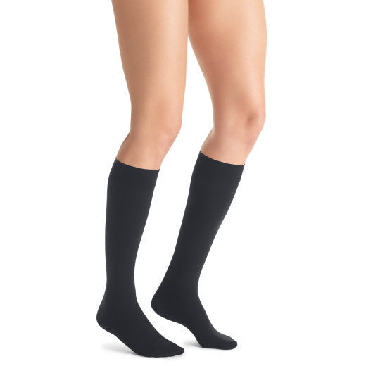 Jobst Opaque SoftFit 20-30 mmHg Closed Toe Knee High Moderate