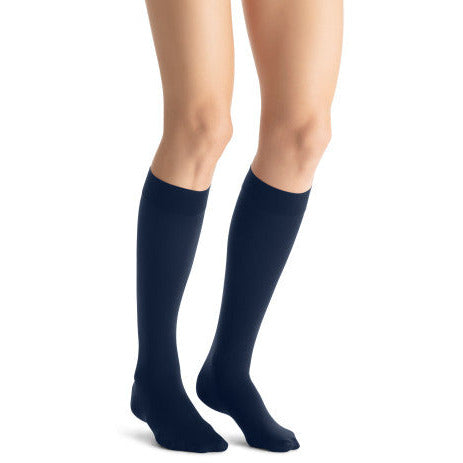 Jobst Opaque SoftFit 20-30 mmHg Closed Toe Knee High Moderate